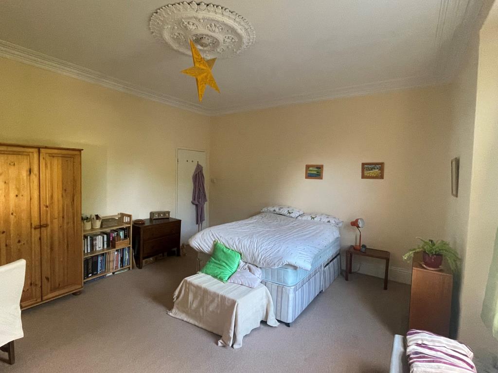 Lot: 12 - SUBSTANTIAL PROPERTY ARRANGED AS TWO FLATS - 41A Valletort Road - Bedroom
